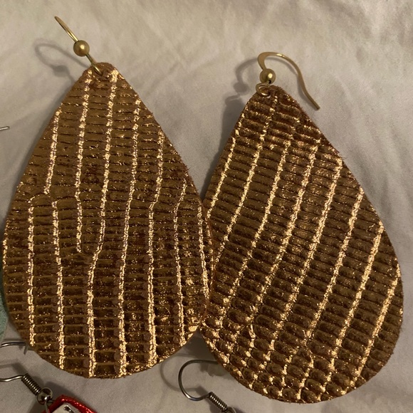 Leather tear drop earring set of 6 - Picture 2 of 7